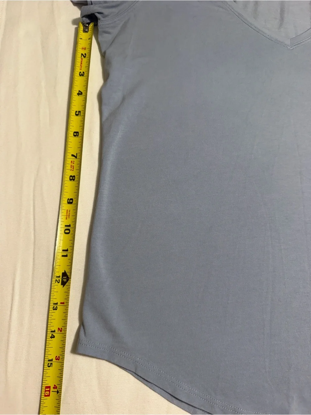 lululemon athletica Women's V-Neck Short Sleeve Tee - Dusty Blue